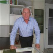 laurea in economia e commercio presso università di Parma